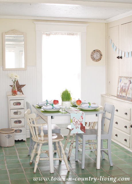 http://www.town-n-country-living.com/wp-content/uploads/2015/05/Farmhouse-Kitchen-Nook1.jpg