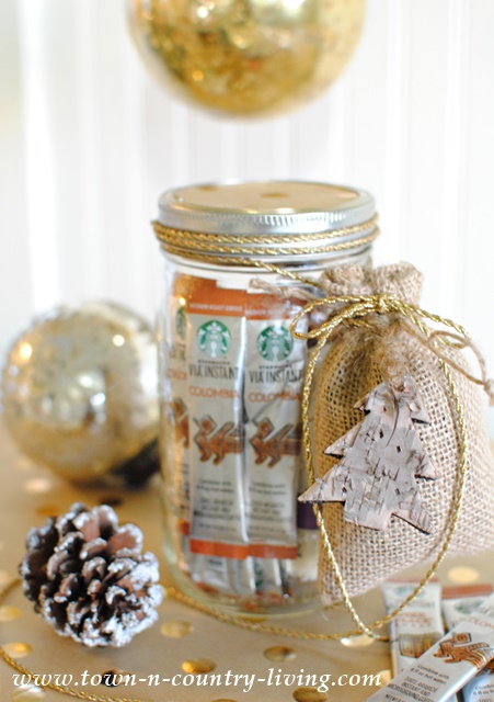 Coffee Kit in a Jar - Good DIY Gift for Coffee Lovers - Miss Wish
