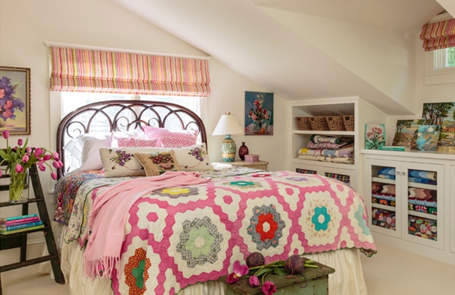 decorate with quilts living room