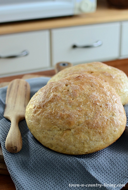 Homemade No Knead Peasant Bread