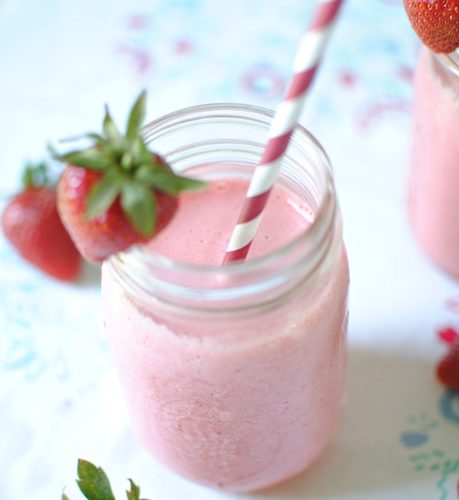 How to make a strawberry julius