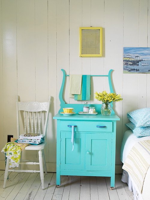 10 Ideas for Decorating with Painted Furniture