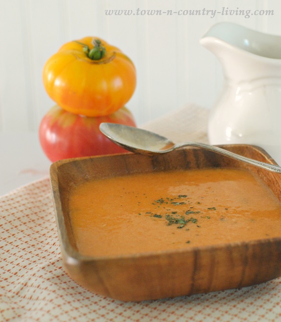 Tuscan Style Tomato Soup