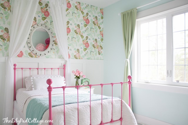 Charming Home Tour ~ The Lilypad Cottage - Town & Country Living