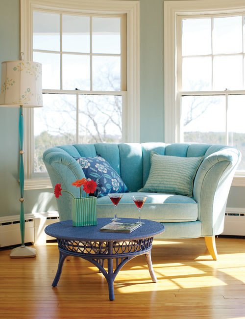 How to Add a Love Seat to Your Living Space. 12 Ideas!