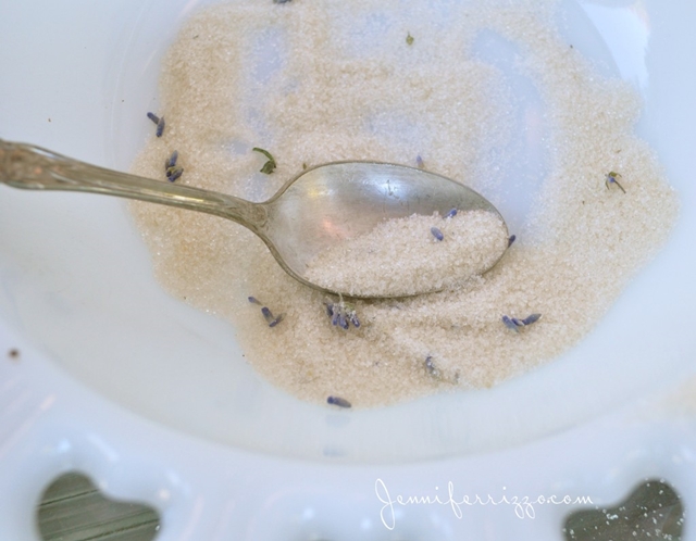 Lavender Sugar and 12 Other Lavender Projects You Can Make