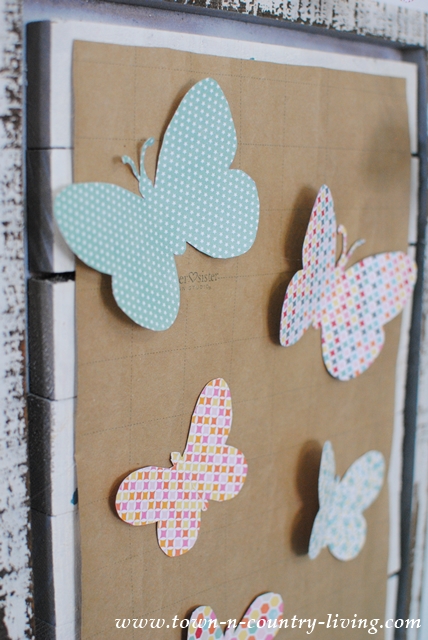 Paper Butterfly Wall Art. An easy craft that anyone can make.