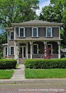 Take a Walking Tour of Ottawa Illinois - Town & Country Living