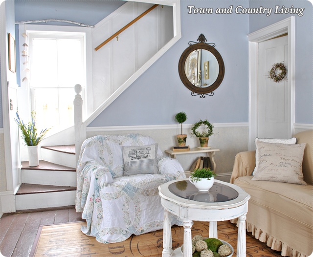 Country Farmhouse Living Room