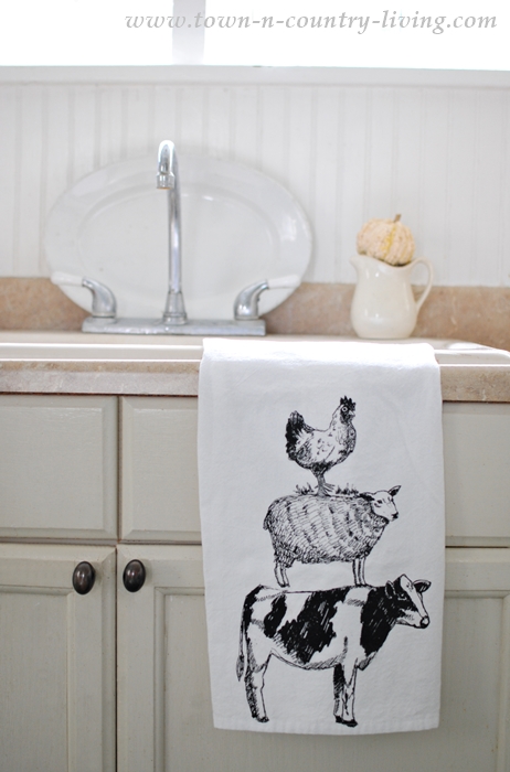 Kitchen Towel with Farmhouse Animals from Target