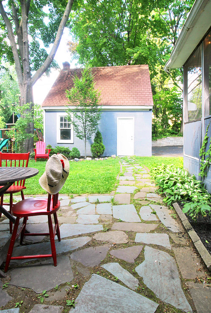 Colonial home patio