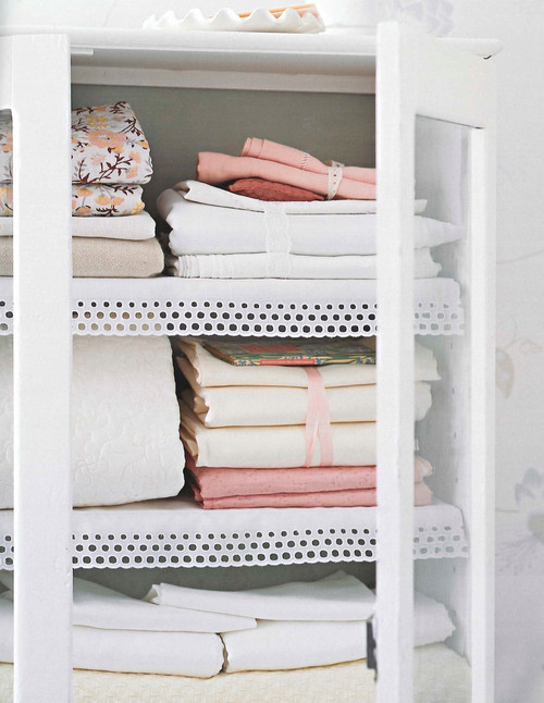 How to create a pretty linen cupboard