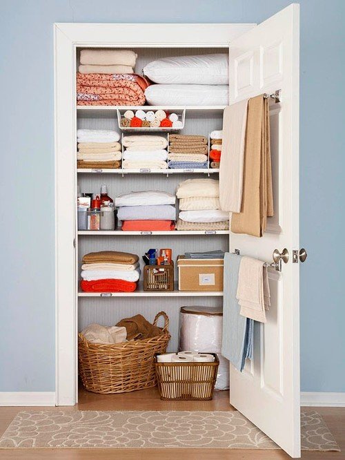 How to organize a linen closet