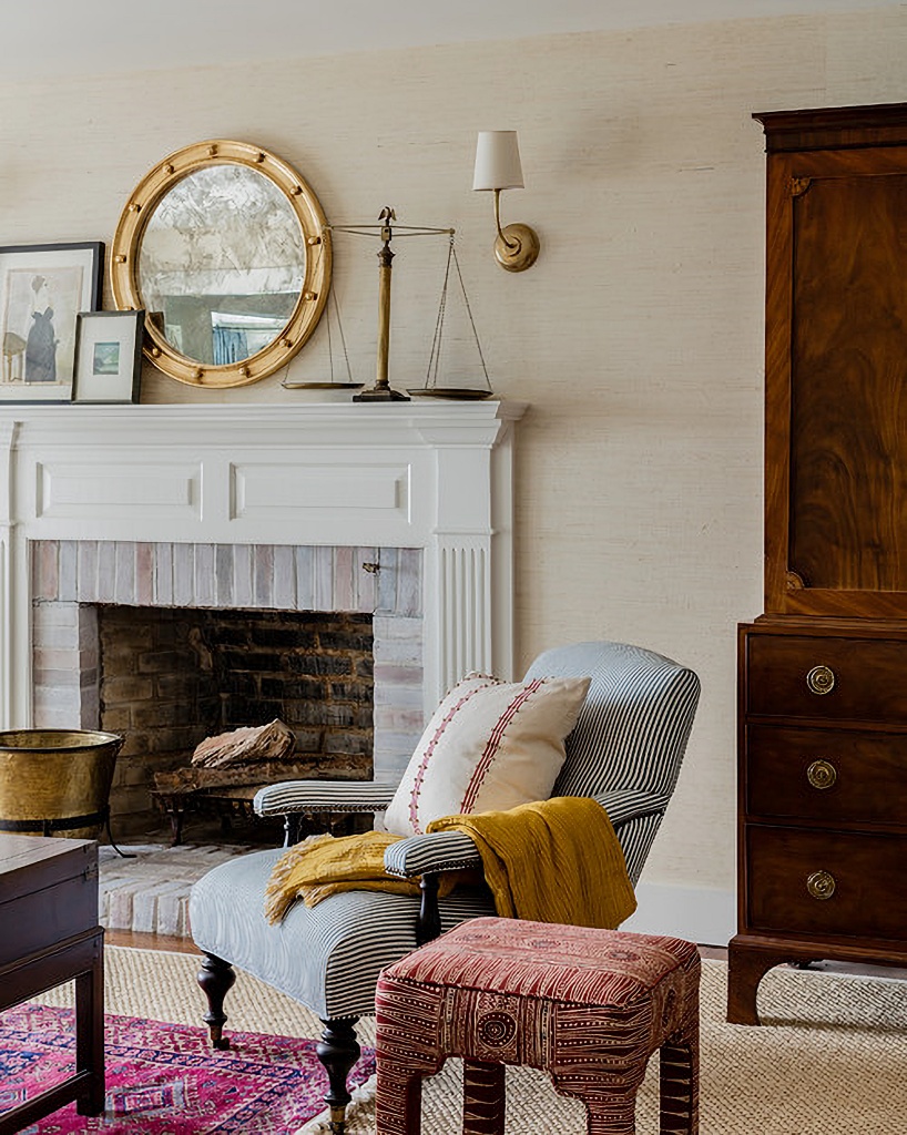 traditional Cape Cod living room