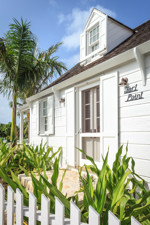 Bahamas Cottage: Charming Home Tour