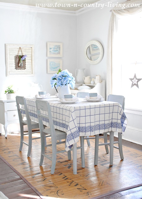 Blue and White Farmhouse Dining Room