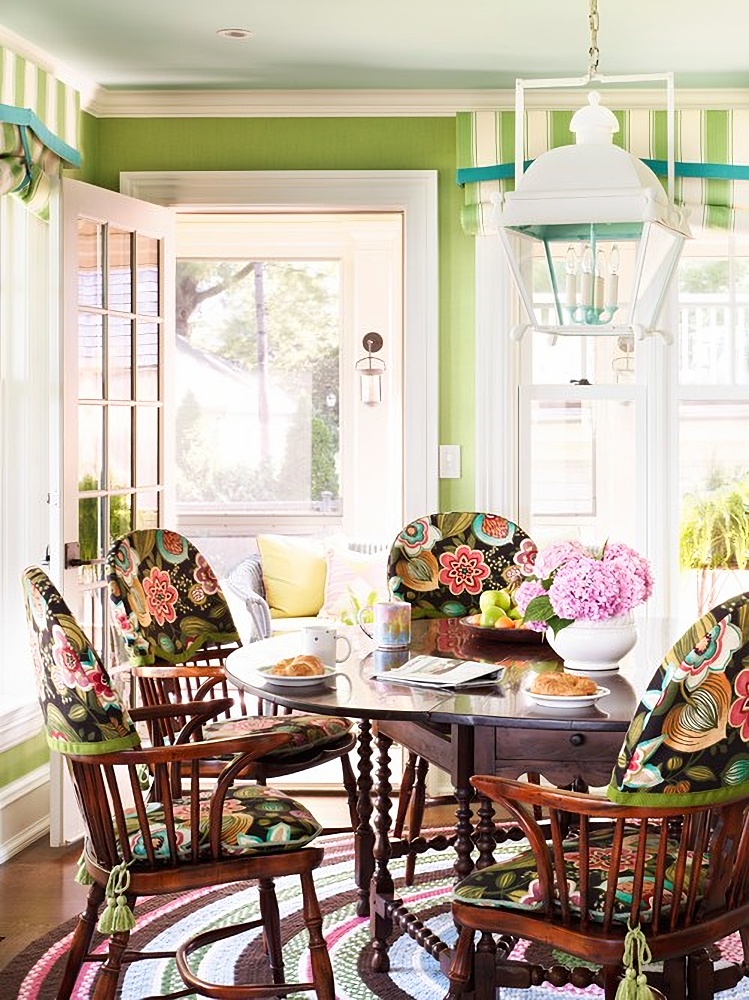 apple green kitchen and dining nook