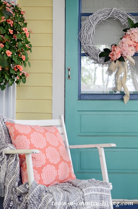 Summer Front Porch with Easy DIY Summer Floral Wreath