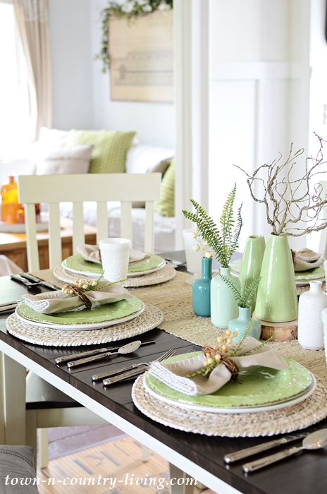 Super Simple Table Setting in Farmhouse Dining Room
