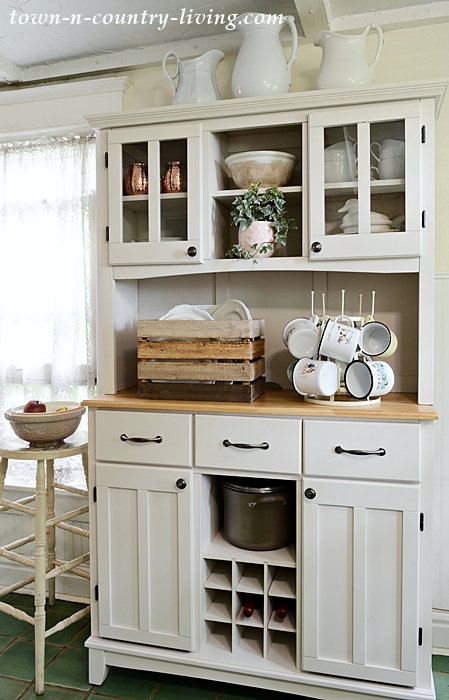 Country Inspired Summer Kitchen