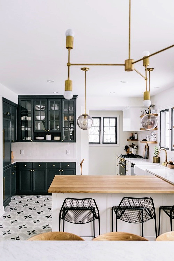 traditional kitchen with patterned floor