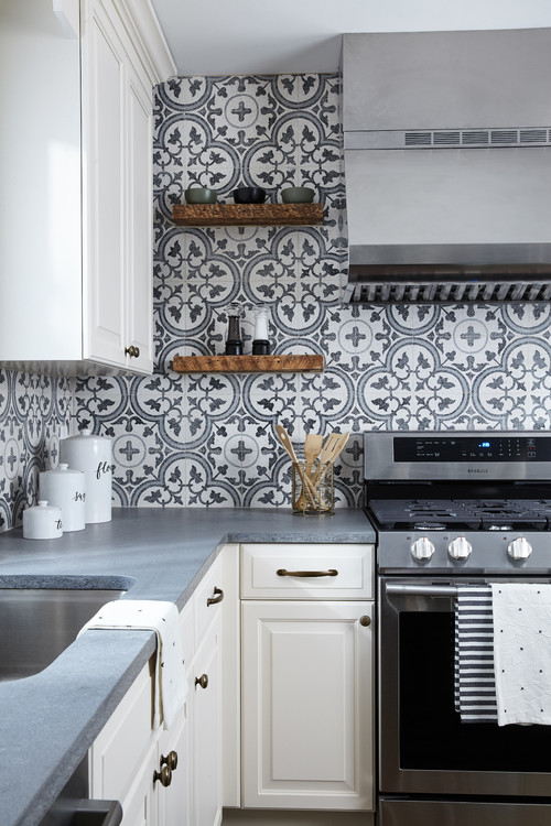 Patterned Tile Backsplash in Cottage Style Kitchen