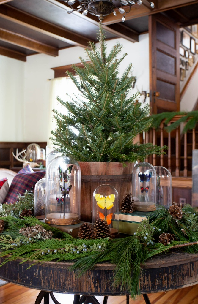 Fantastic Antique Christmas Farmhouse Tour You’ll Love