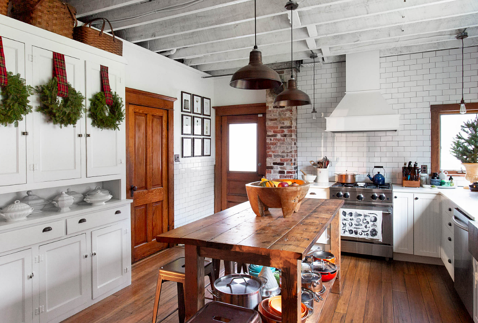 farmhouse kitchen