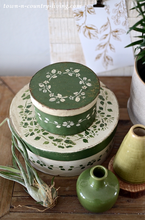 Vintage Paper Mache Boxes: How to Guide