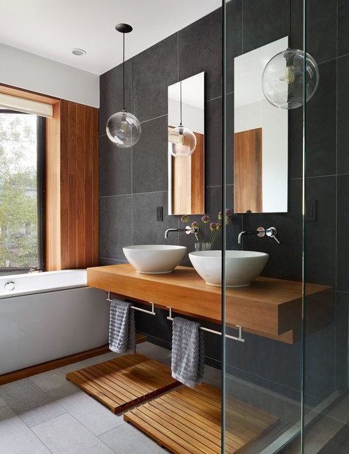 Contemporary Bathroom in Wood and Tile