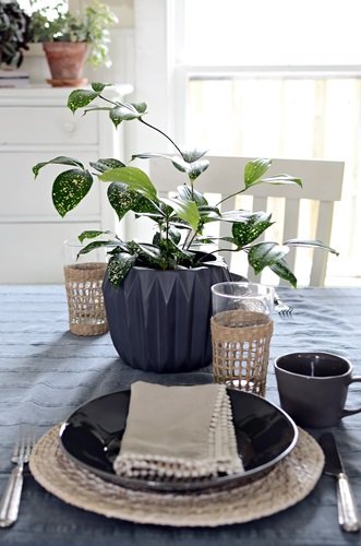 Organic Table Setting by Town and Country Living