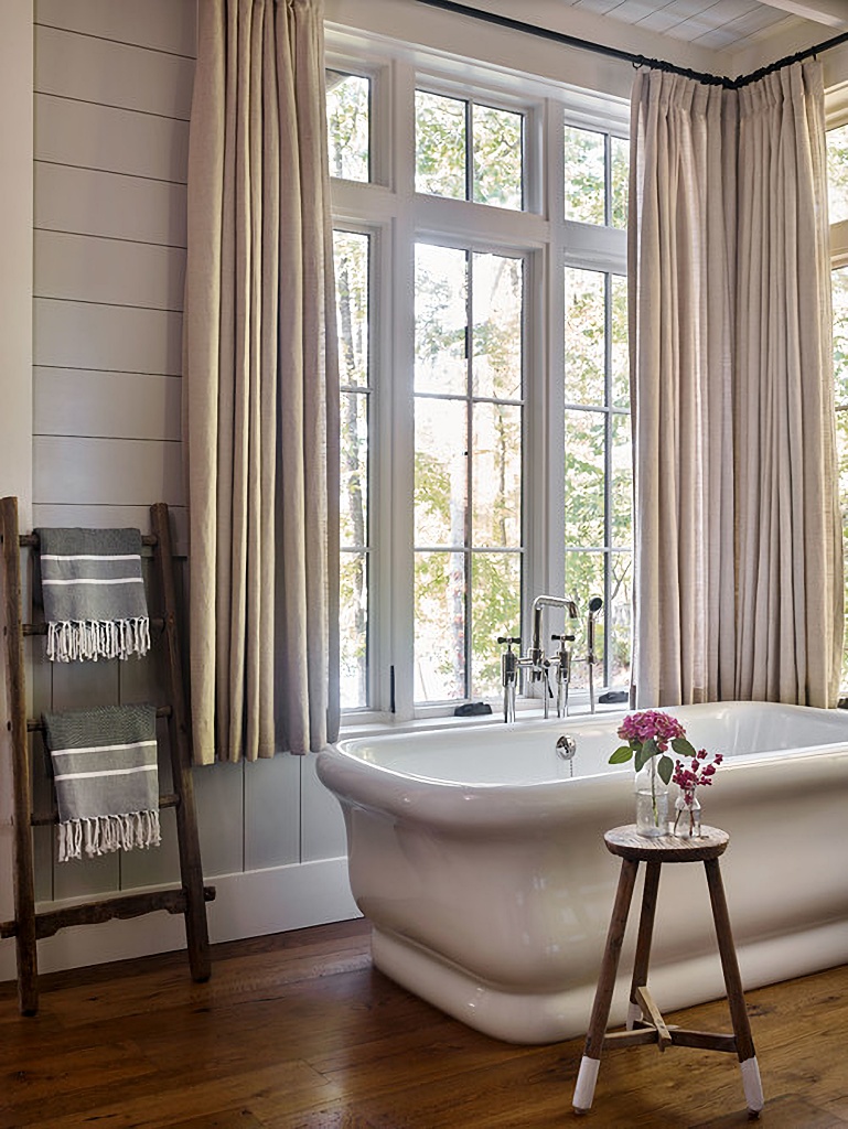 beautiful neutral bathroom