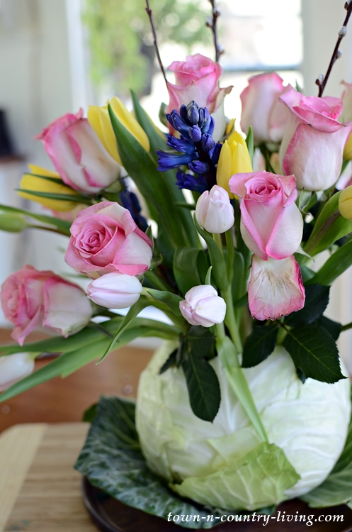 How to make a spring flower arrangement with a cabbage vase