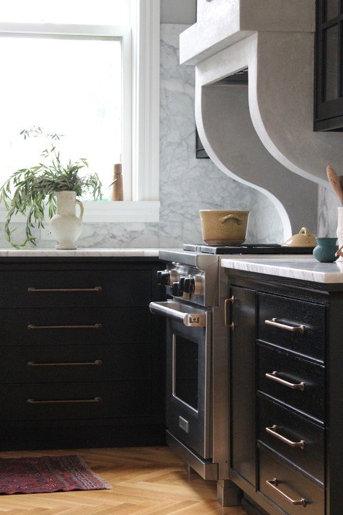 European Style Country Kitchen In Rich Tones Town Country Living