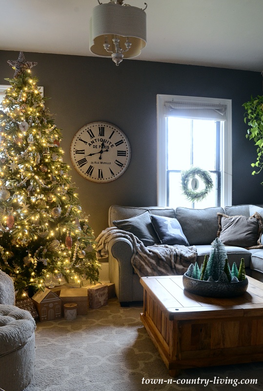Christmas Tree in Dark Gray Family Room