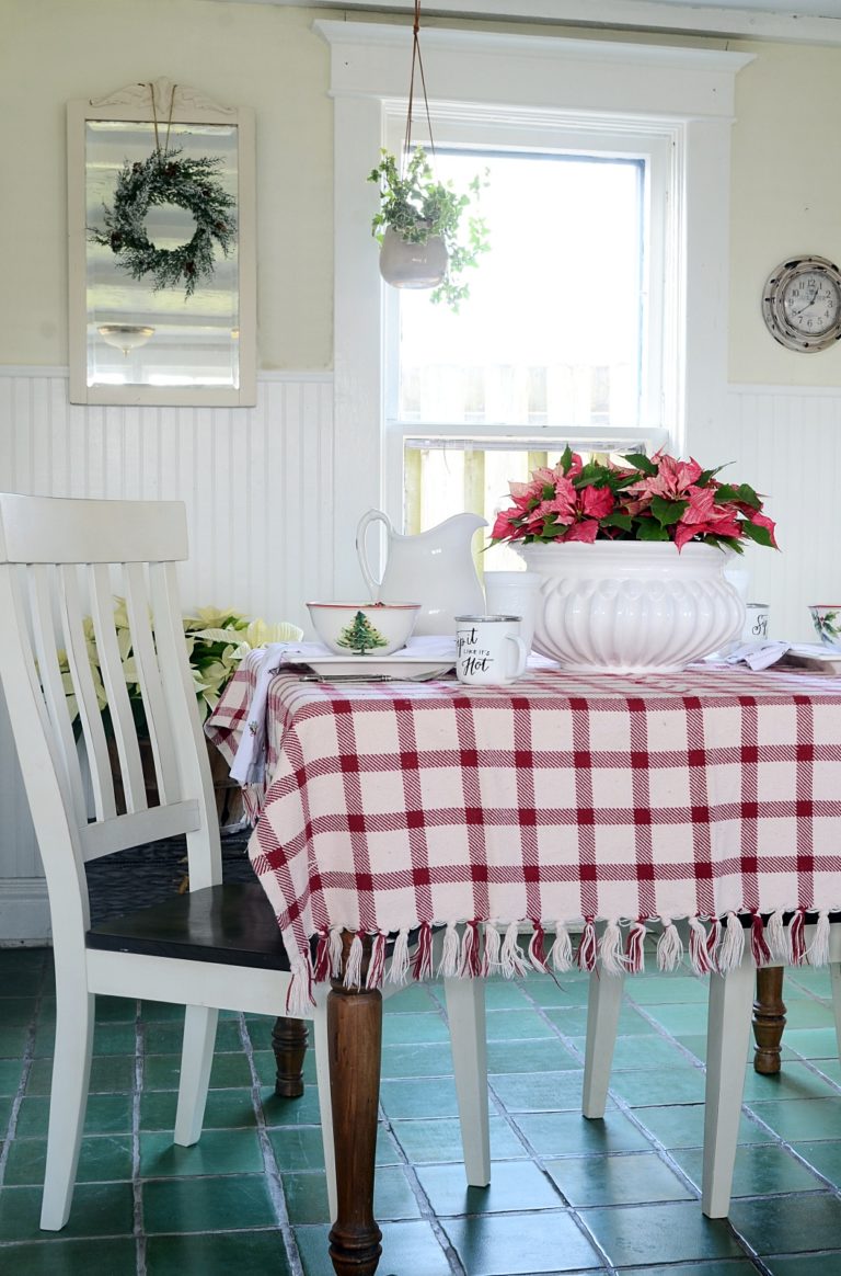 Christmas in a Country Kitchen