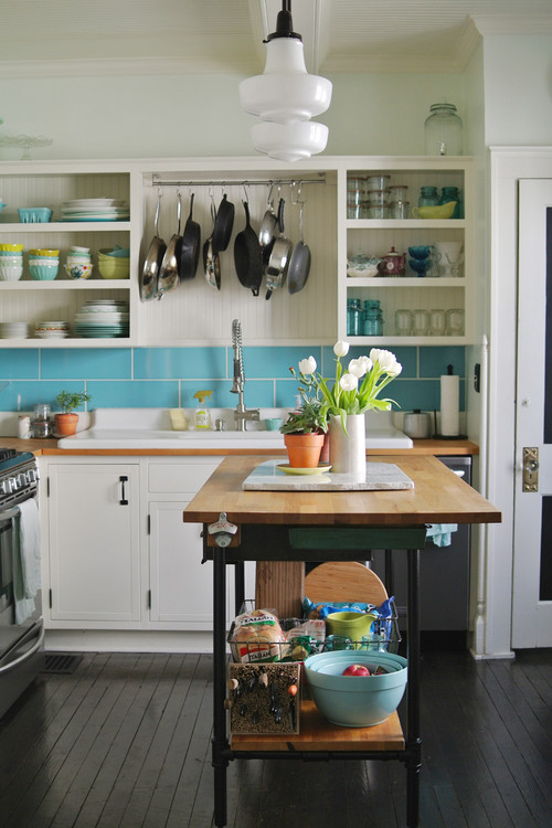 Fun and Colorful Vintage Kitchen