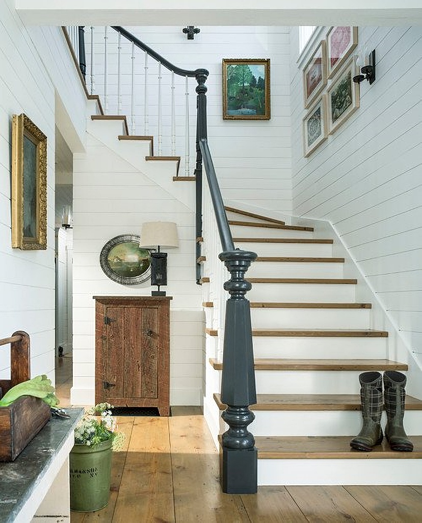 farmhouse staircase