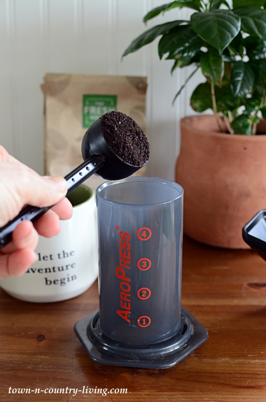 How to Make a Latte with an AeroPress