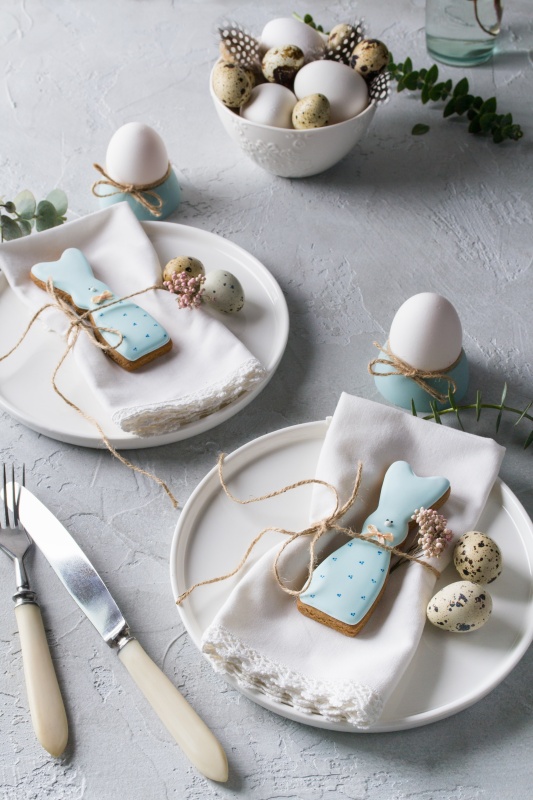 Blue and White Easter Table Setting with Bunny Cookies