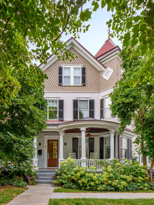 The Beauty and Charm of a Victorian Style House