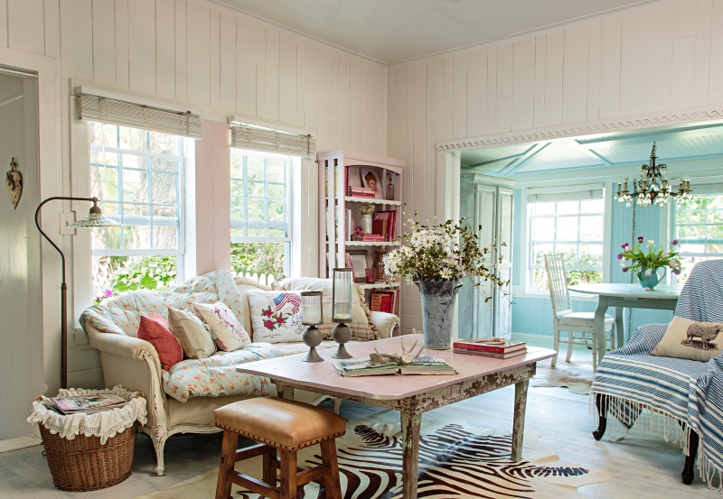 Romantic Prairie Style Shabby Chic Living Room