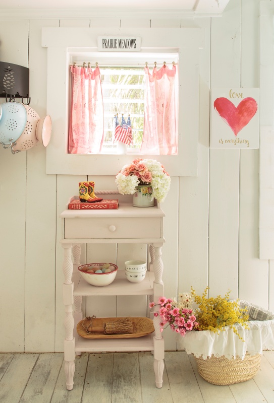 Shabby Chic Style by Fifi O'Neill