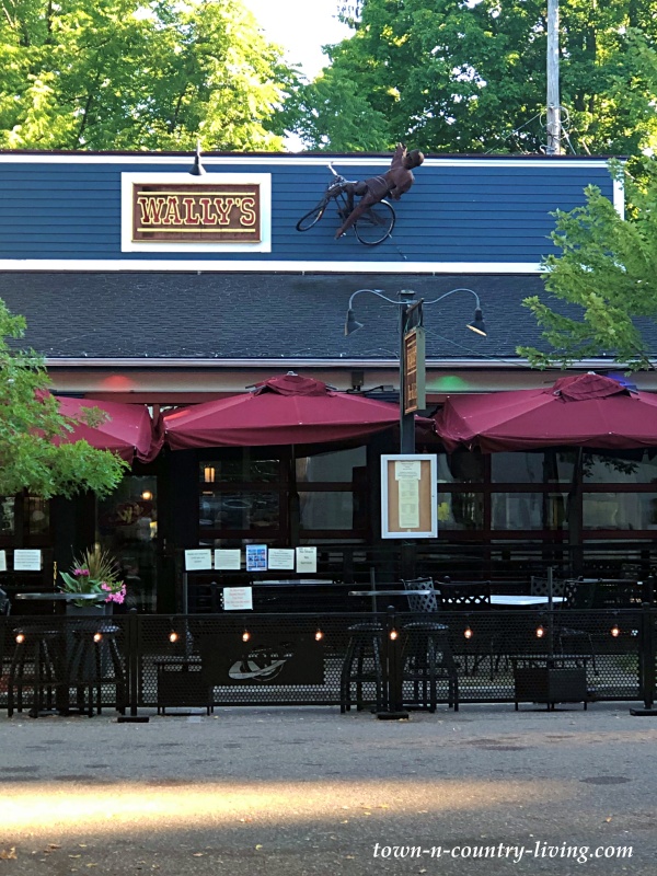 Wally's Bar in Michigan