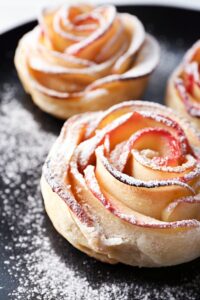 What to Do with Apples: Baking and Decorating - Town & Country Living