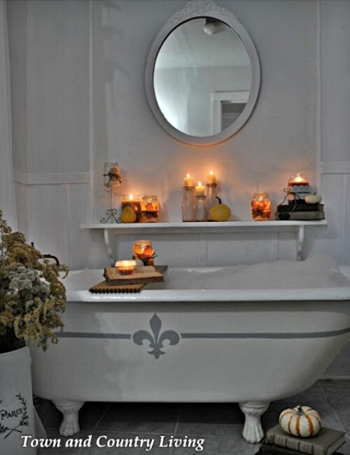 Candleight Bath in a Vintage Claw Foot Tub