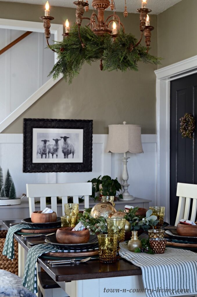 Christmas Country Home Tour - the Dining Room