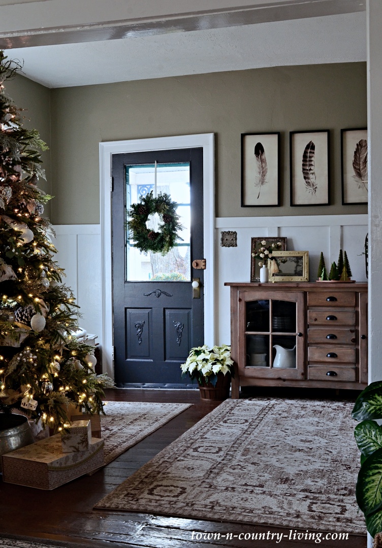 Christmas Country Home Tour 2020 - Town & Country Living