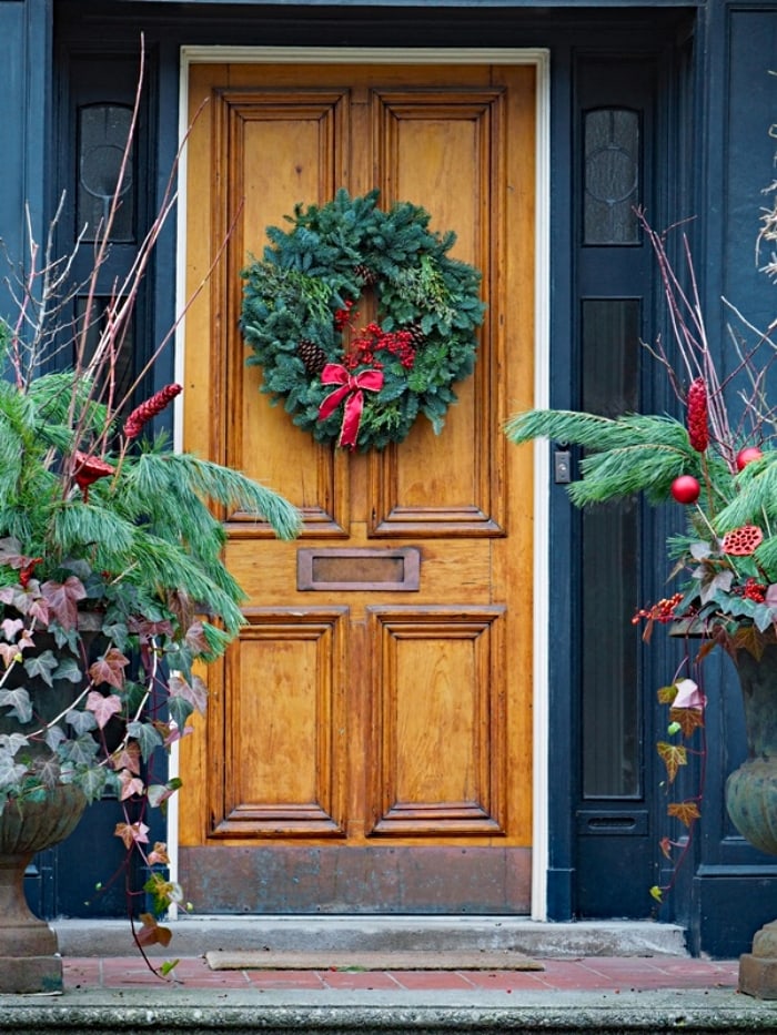 Holiday Door Ideas with Wreaths