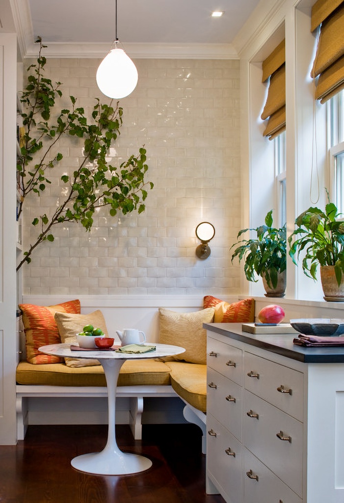 eat-in kitchen nook